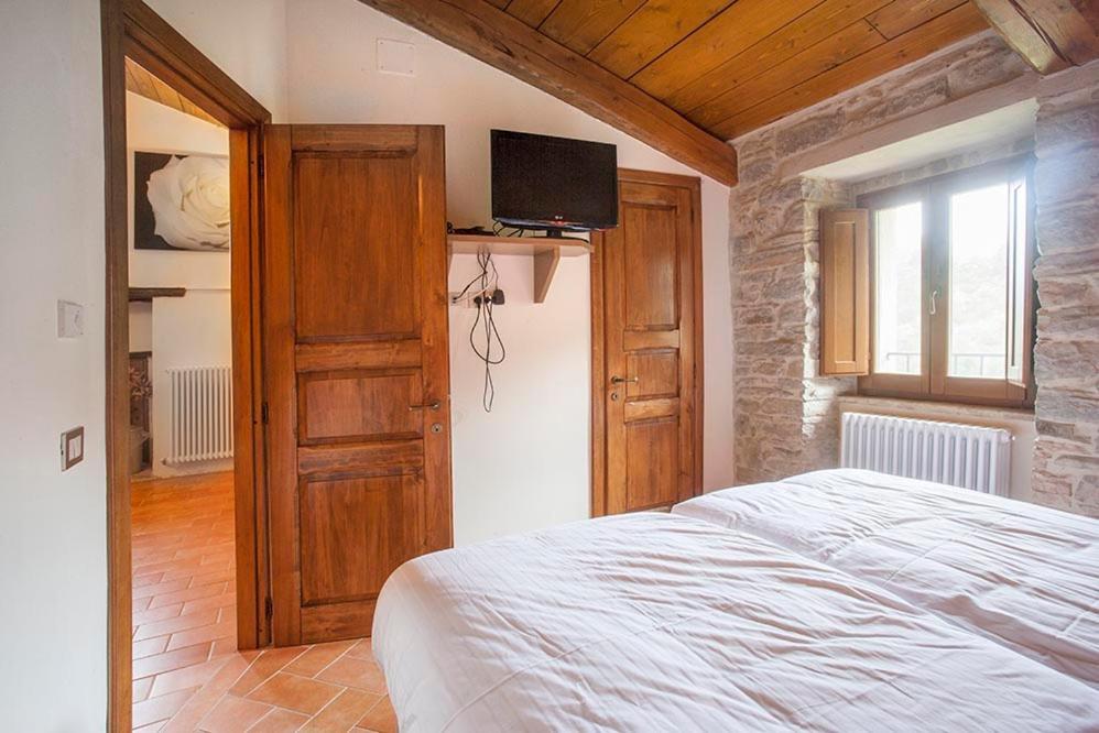 Country House Villa La Farfalla Pietralunga  Kültér fotó