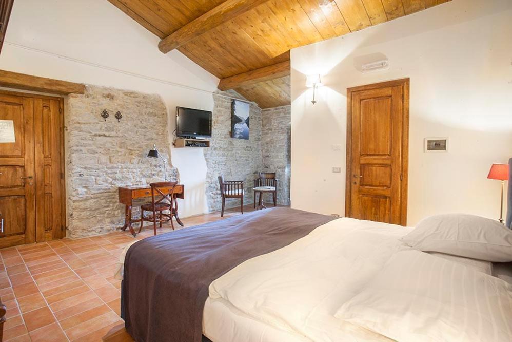 Country House Villa La Farfalla Pietralunga  Kültér fotó